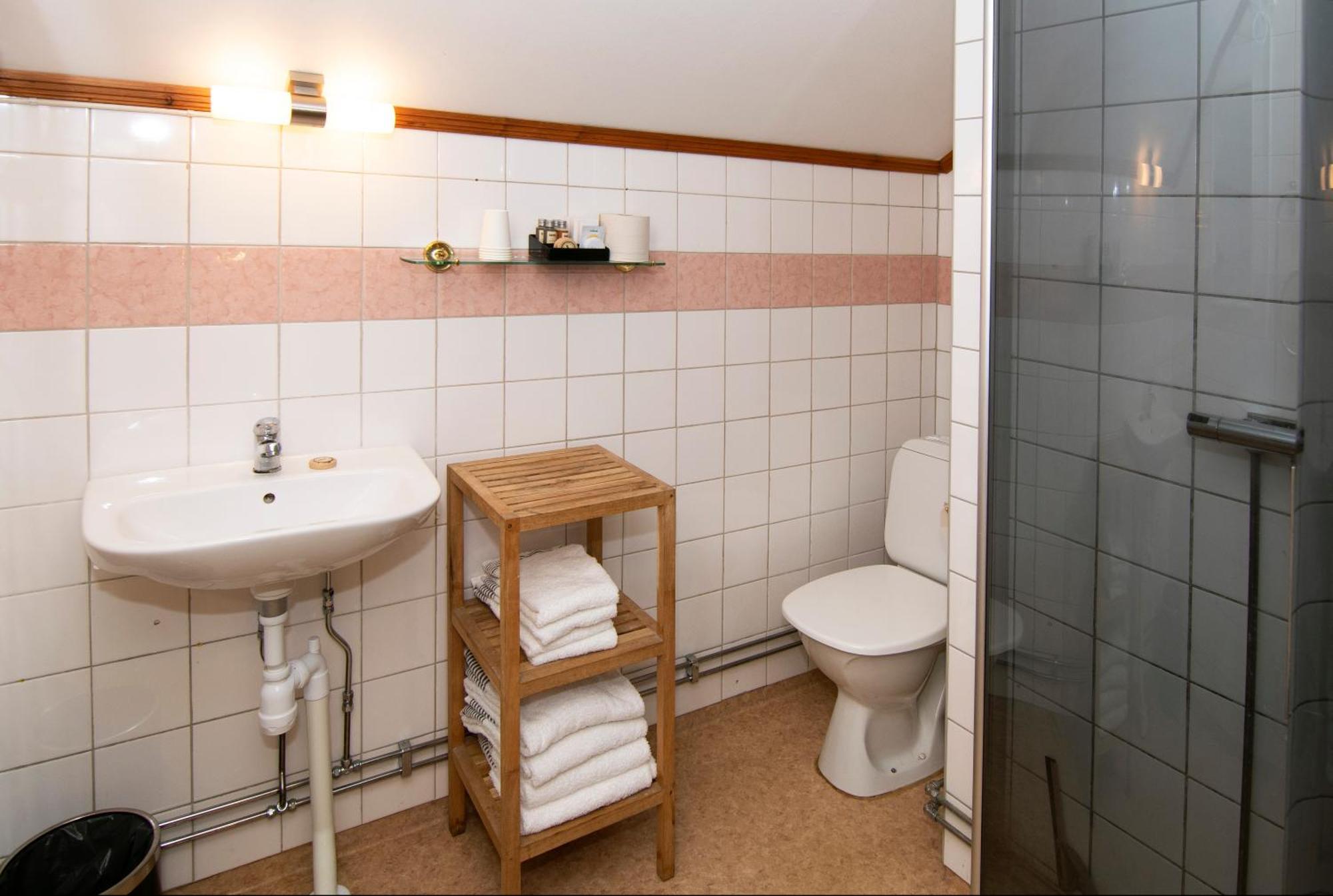 Hotell Krey Karlskoga Esterno foto